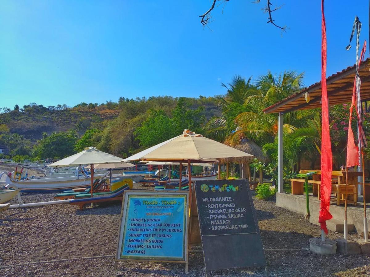 Coconut Beach Bungalows & Warung Amed Екстериор снимка