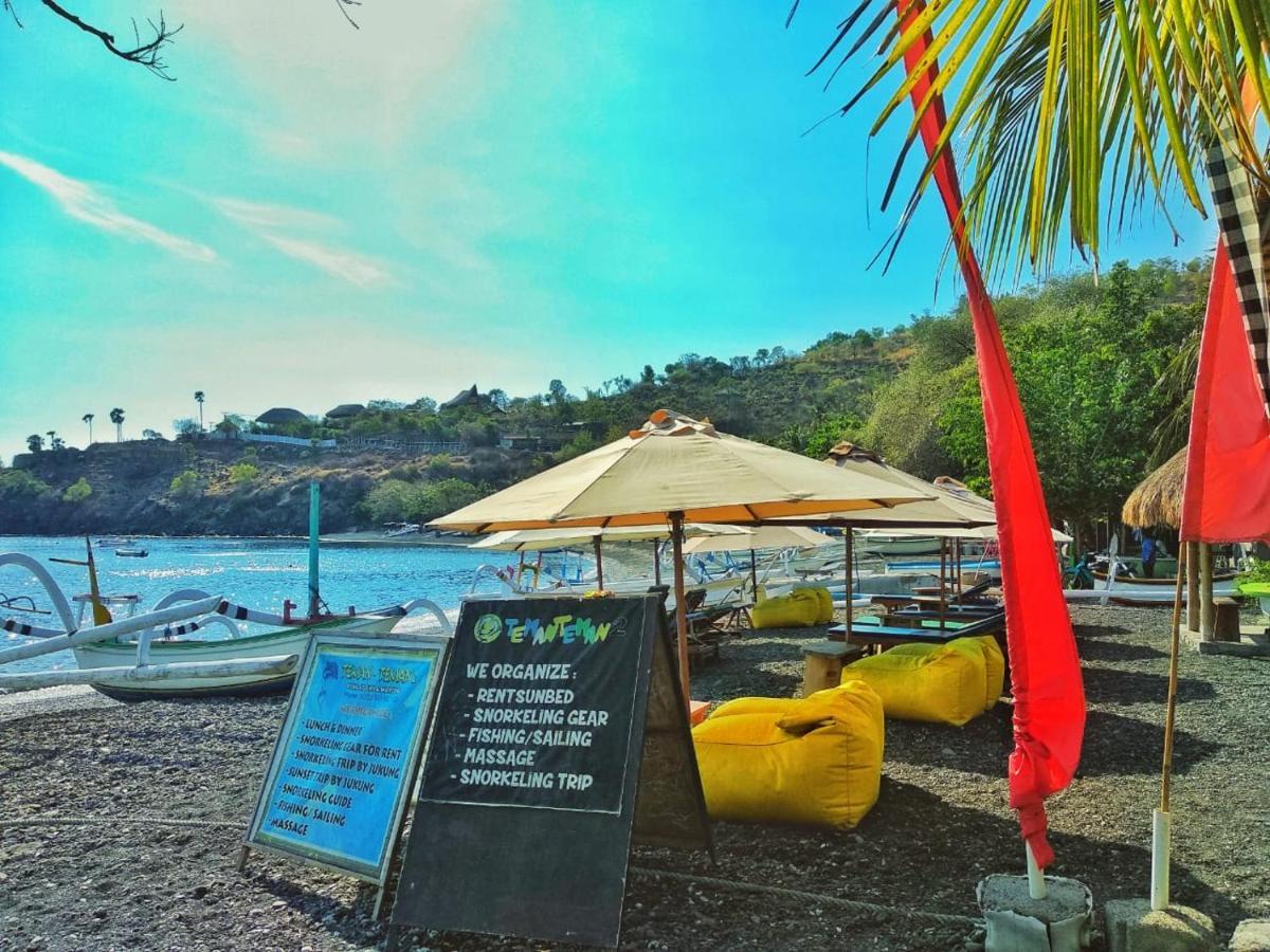 Coconut Beach Bungalows & Warung Amed Екстериор снимка